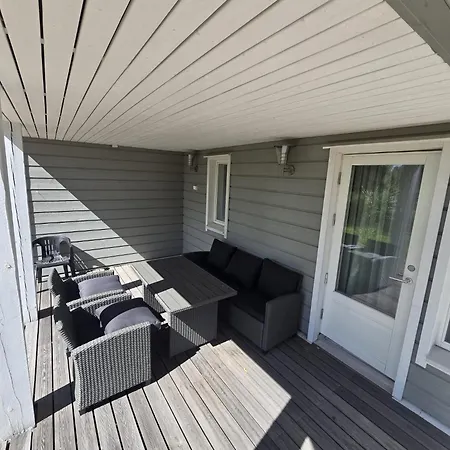 Revontulet Zohar Hazfoni Luxury Kyyvesi Villa Mikkeli